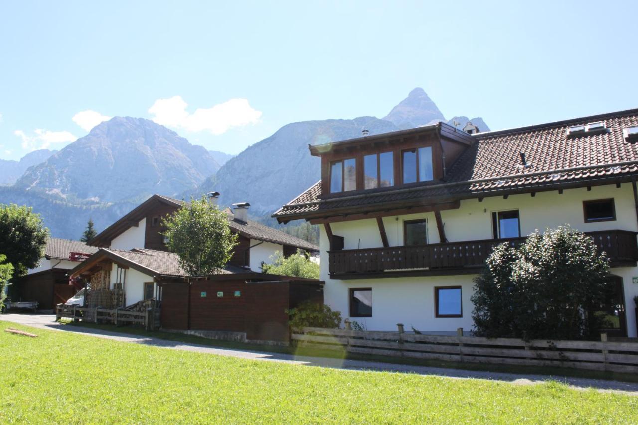 Haus Alpenblume Apartment Ehrwald Bagian luar foto
