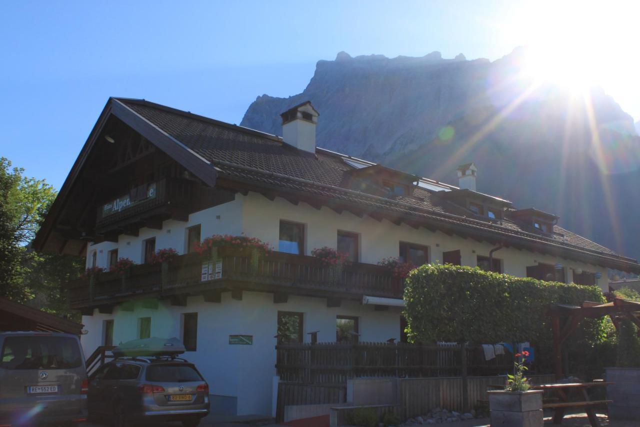 Haus Alpenblume Apartment Ehrwald Bagian luar foto