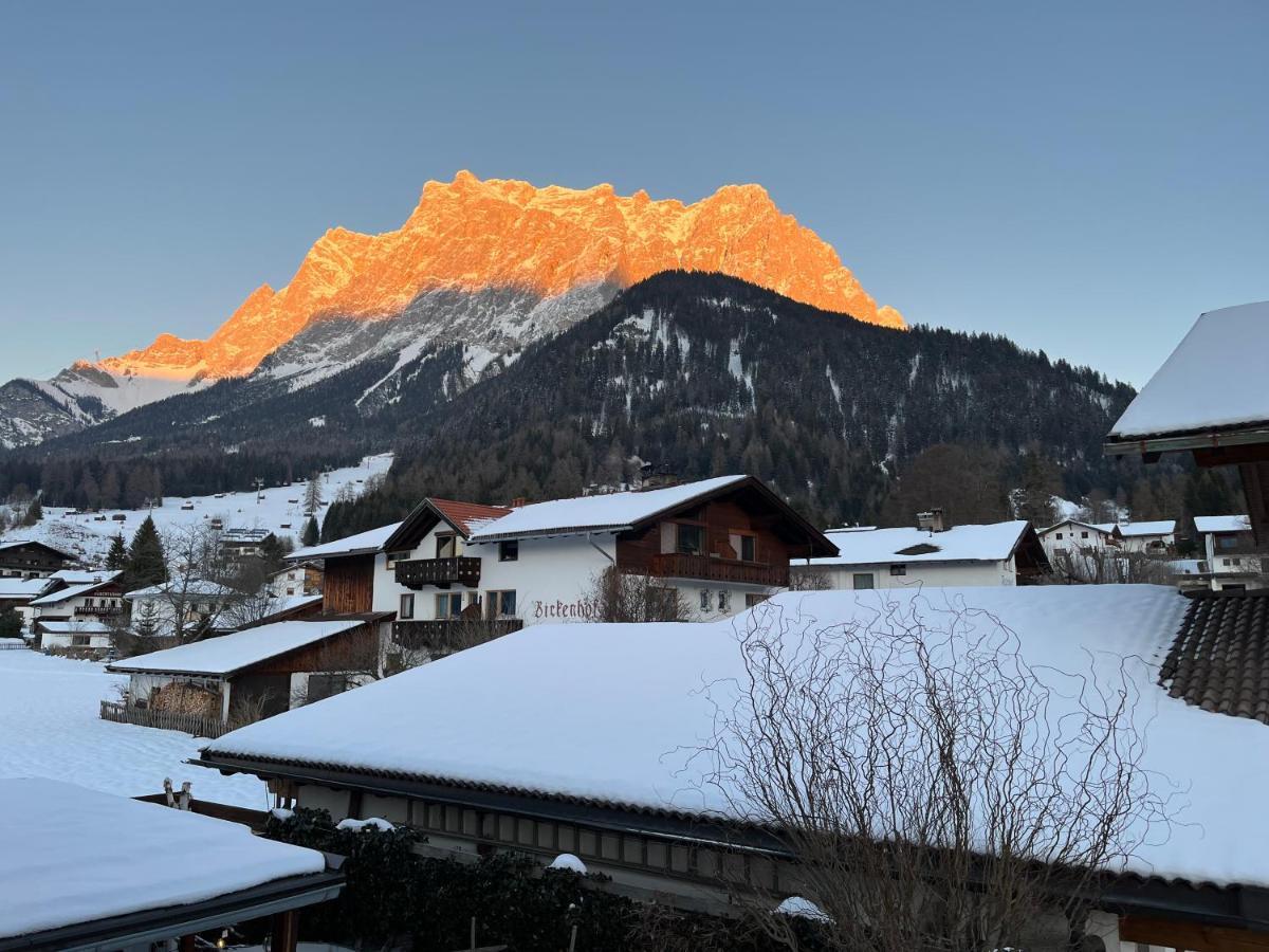 Haus Alpenblume Apartment Ehrwald Bagian luar foto
