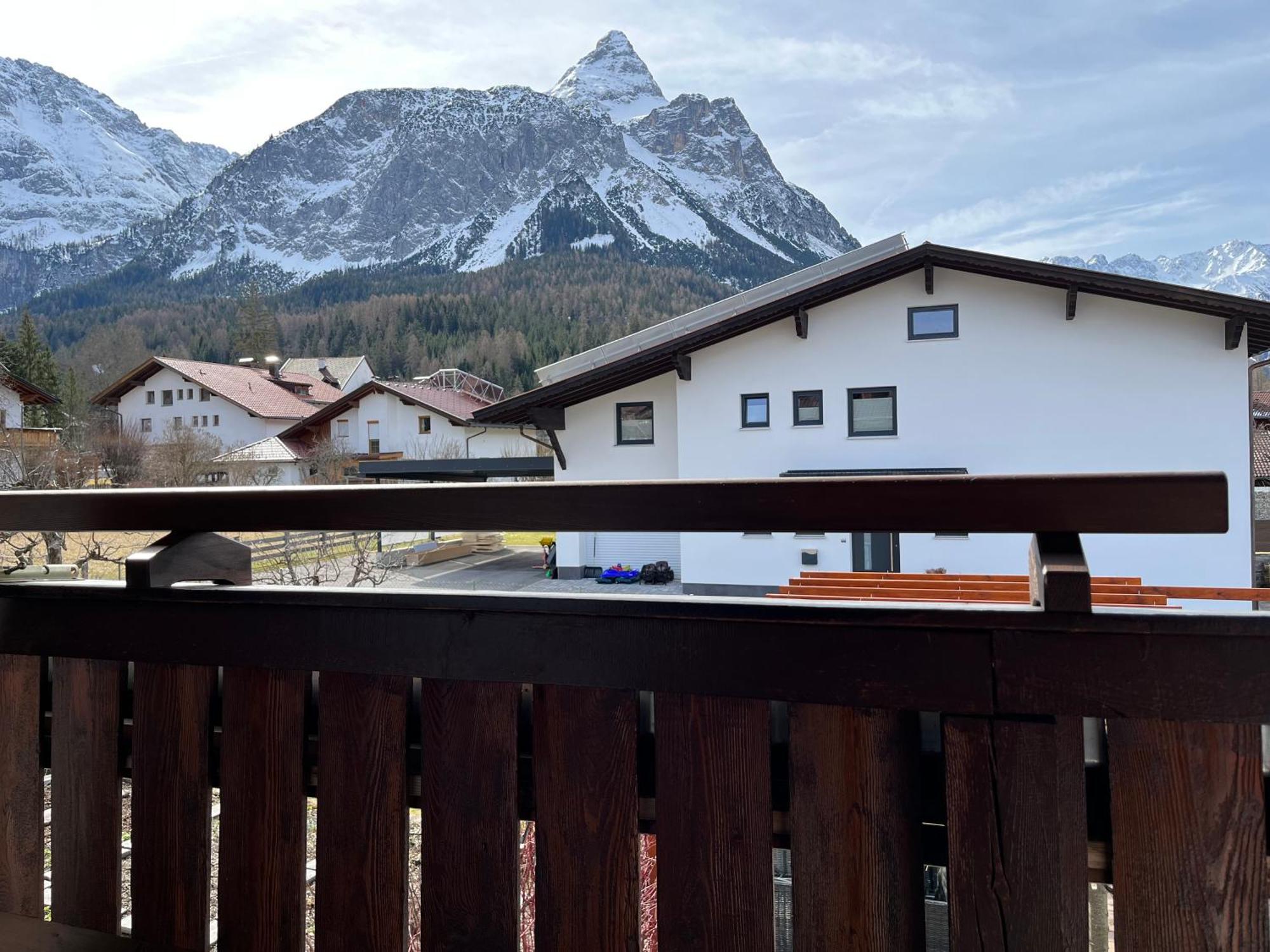 Haus Alpenblume Apartment Ehrwald Bagian luar foto