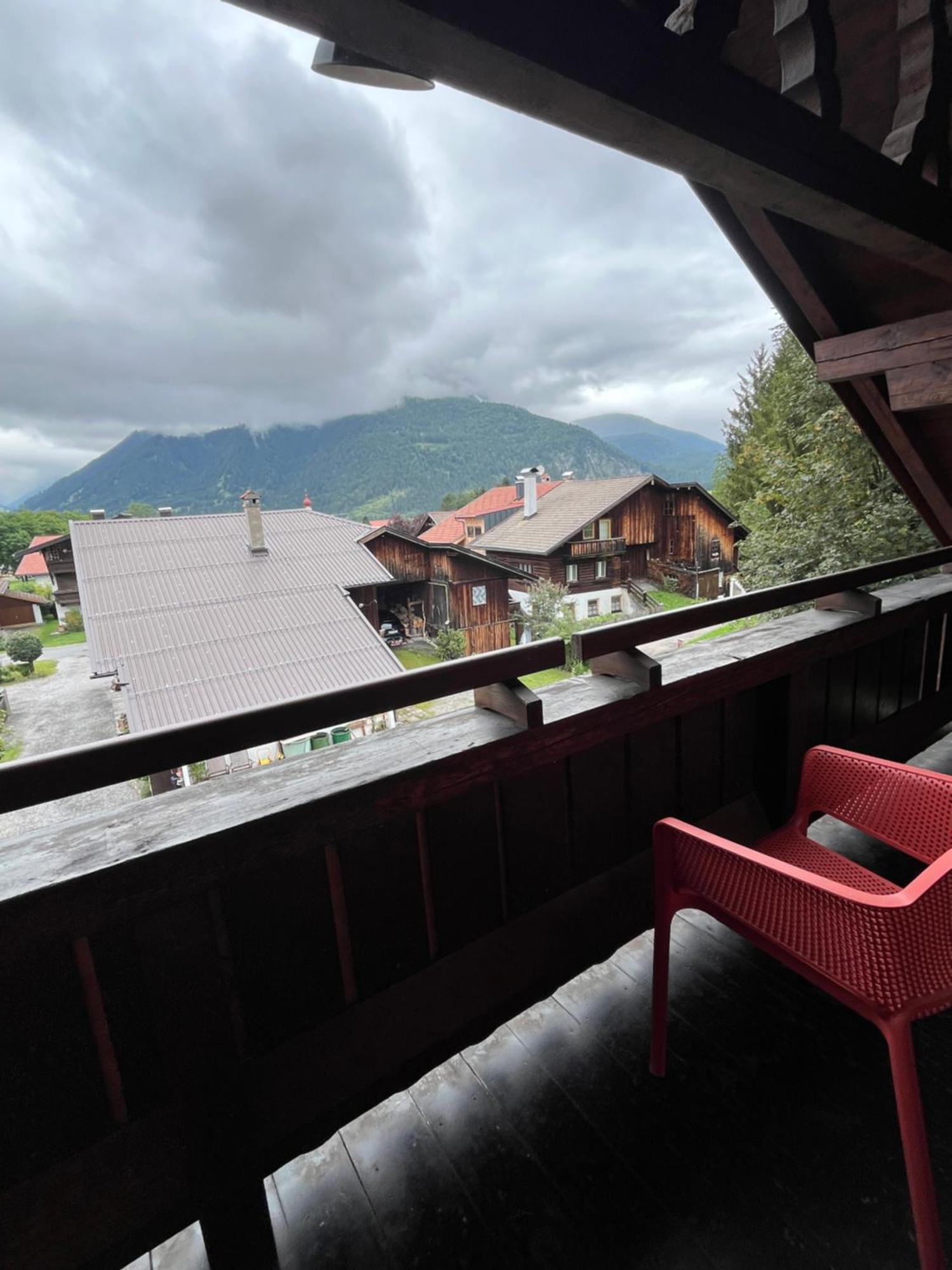 Haus Alpenblume Apartment Ehrwald Ruang foto